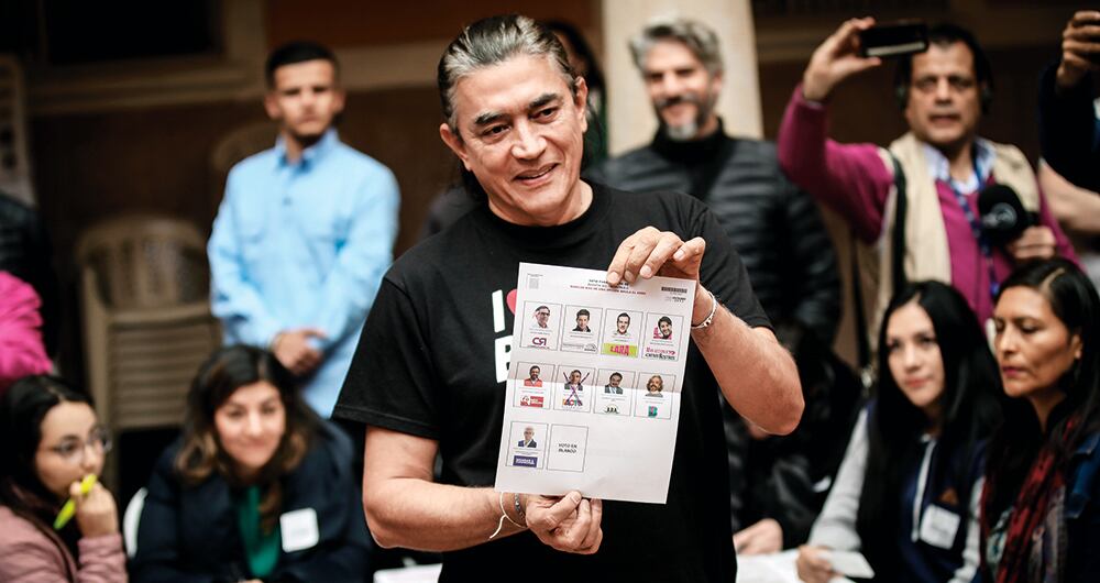 gustavo bolívar Fue uno de los grandes derrotados de la jornada 