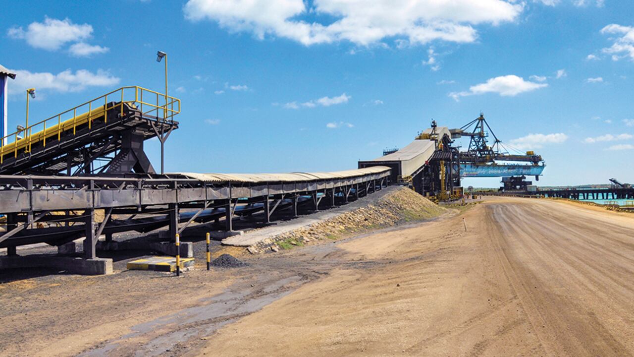 Los constantes cambios normativos en el sector minero representan un panorama poco favorable para la seguridad jurídica y la estabilidad de las inversiones que requiere esta actividad.