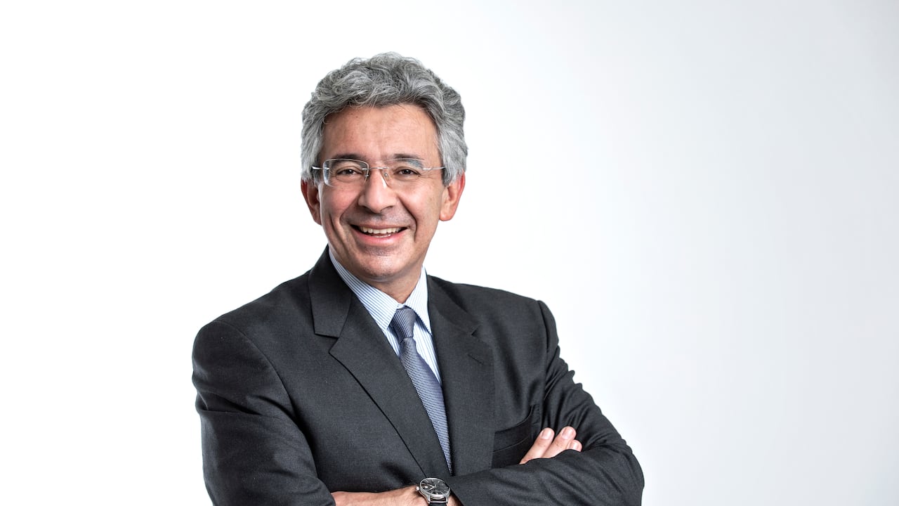 Enrique Gómez lanzó una propuesta para la carrera presidencial de 2026.