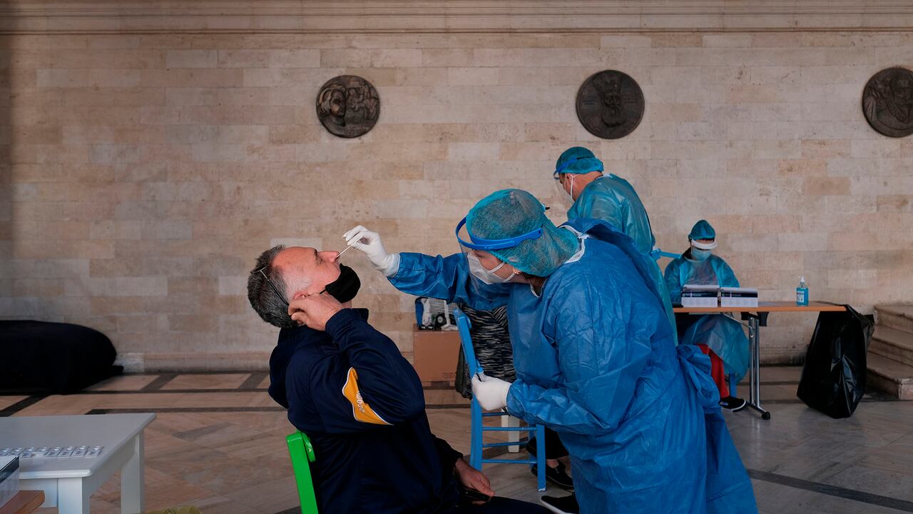 La lucha contra el coronavirus.