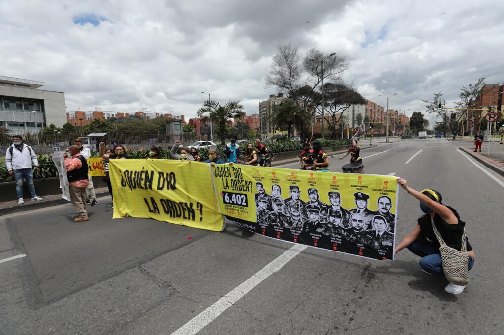 Madres de los falsos positivos en la imputación de cargos del General en retiro Mario Montoya