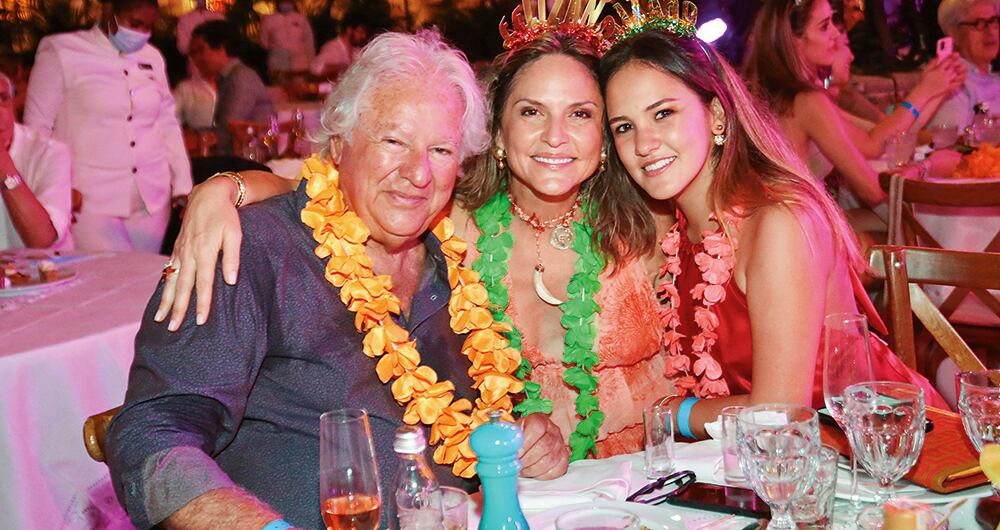  Erika Roberts y Woods Staton. 