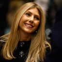 Jeanette Dousdebes Rubio, esposa del senador Marco Rubio (R-FL), candidato del presidente electo Donald Trump para Secretario de Estado, llega a su audiencia de confirmación de Relaciones Exteriores del Senado en el edificio de oficinas del Senado Dirksen en enero 15 de octubre de 2025 en Washington, DC.