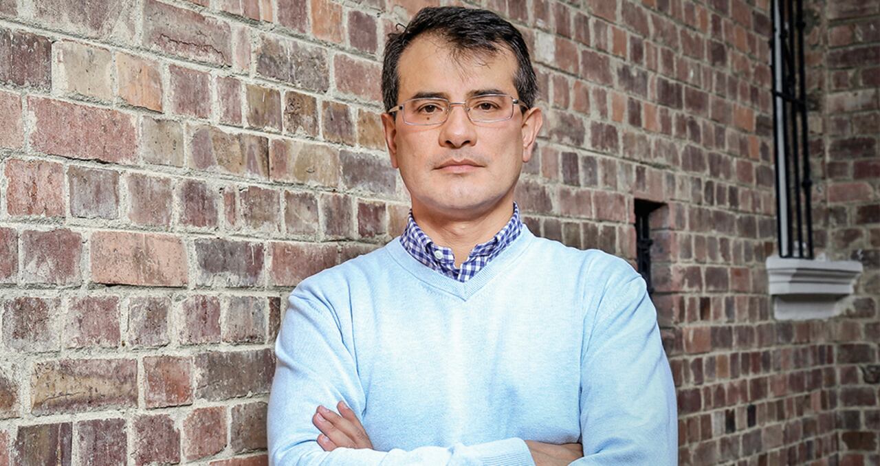 jairo núñez Investigador y experto