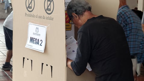 Este domingo, el país fue llamado a acudir masivamente a las urnas, en donde se escogerá un nuevo Congreso y se depurará a los candidatos que aspirarán a la primera vuelta de la Presidencia, el próximo 31 de mayo.