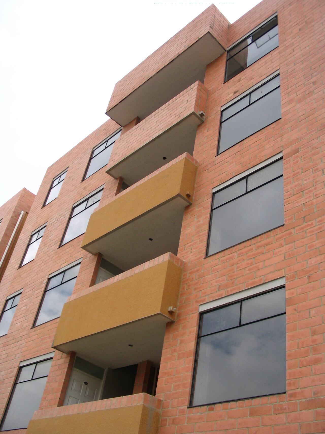 Baja ejecución presupuestal, Vivienda de interés social