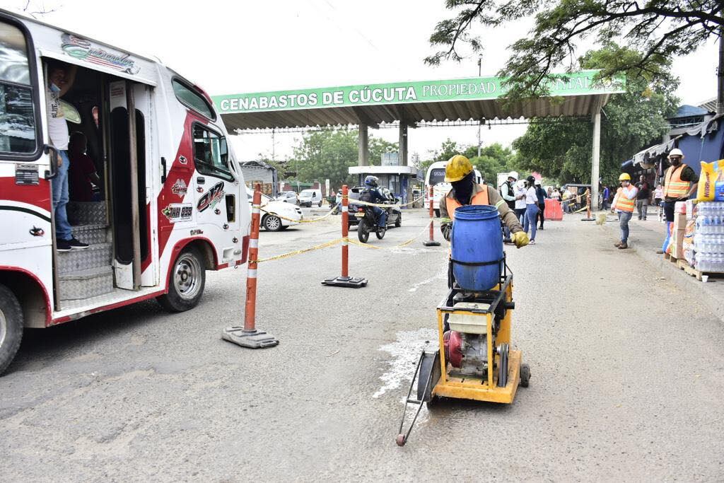 Pavimentación de vías por parte de la Alcaldía de Cúcuta.