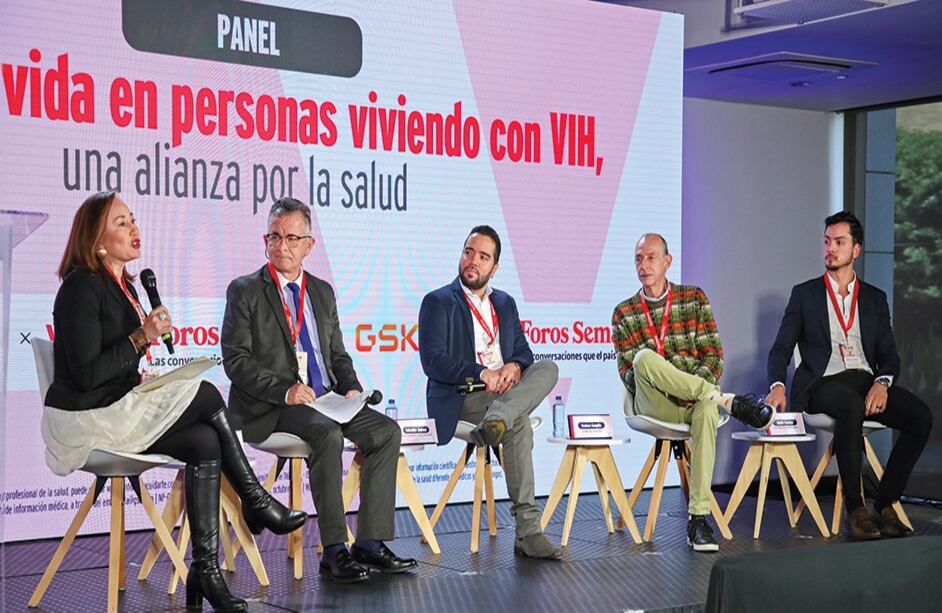 De izquierda a derecha, Gloribett Pardo, editora de Salud de RCN TV; Luis J. Hernández, docente de Uniandes; Sebastián Jiménez, gerente de Gestión Clínica de Sies Salud IPS; Gustavo Campillo, presidente de la Fundación Rasa, y Andrés Cuestas, gerente médico de VIH para GSK.