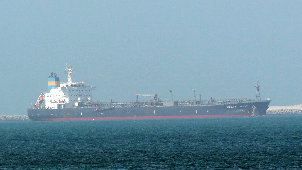 El impacto al Pacific Zircon es considerado como una provocación por parte de Irán. (AP Foto/Nabeel Hashmi)