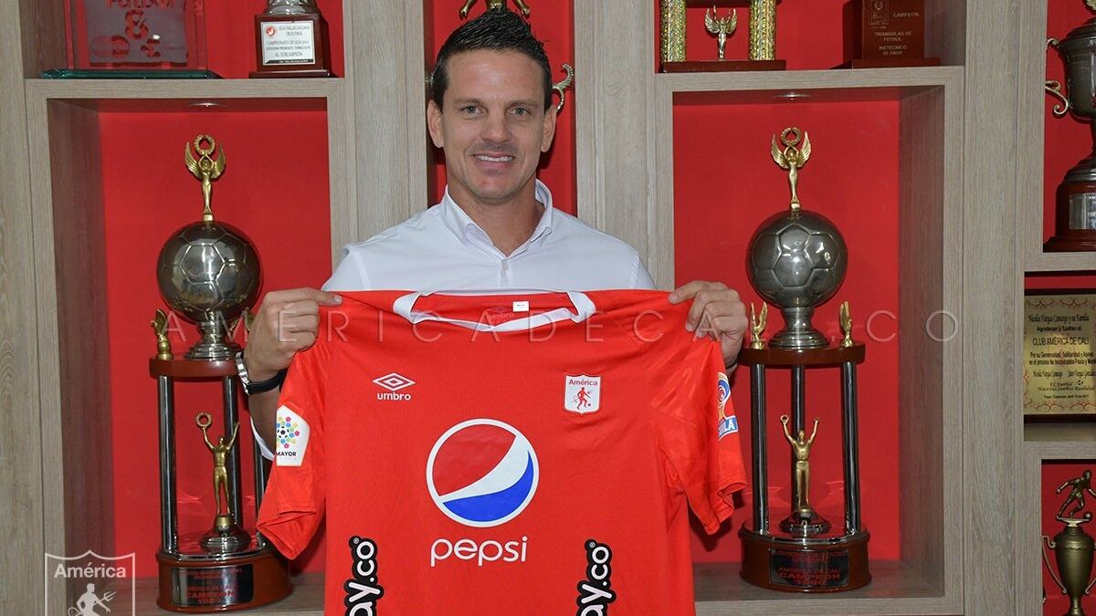 Mauricio Romero no es más el presidente del América de Cali.