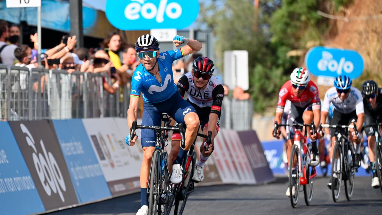 Alejandro Valverde celebrates as he crosses the finish line to win the third stage of the Giro di Sicilia, tour of Sicily cycling race, from Termini Imerese to Caronia, Italy, Thursday, Sept. 30, 2021. (Marco Alpozzi/LaPresse via AP)
