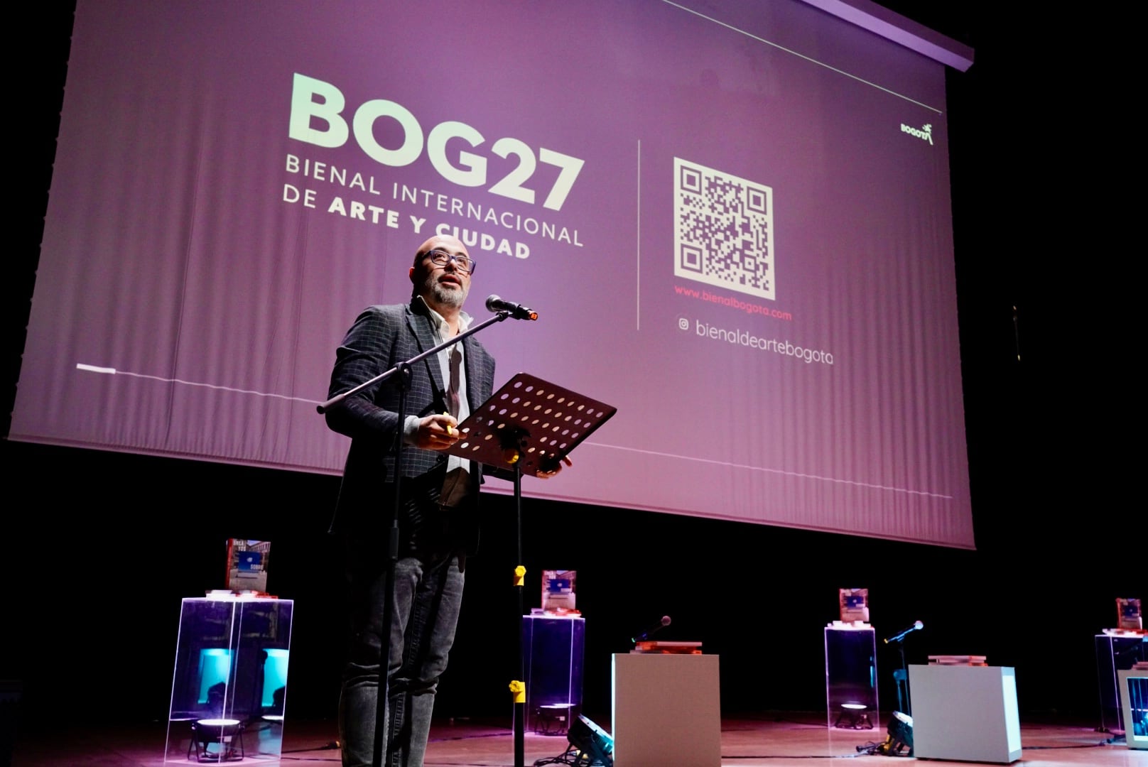 La Bienal Internacional de Arte y Ciudad de Bogotá regresa en 2027 y anuncia a su Comité Curatorial.