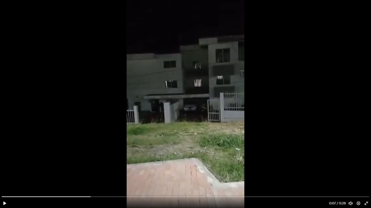 No se reportan heridos y por lo menos 15 disparos de fusil se escucharon.
