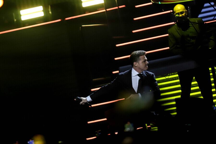 La celebridad revivió grandes temas de su carrera.