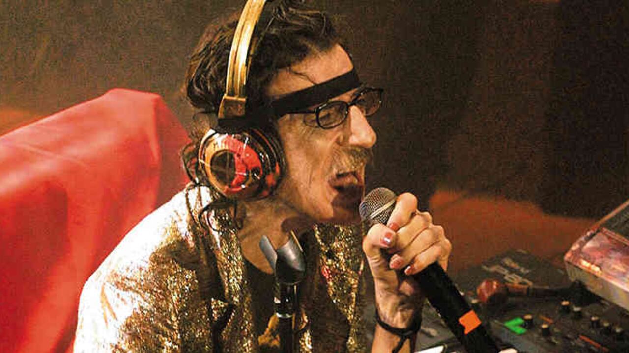 El muúsico argentino Charly García en un concierto en 2003.