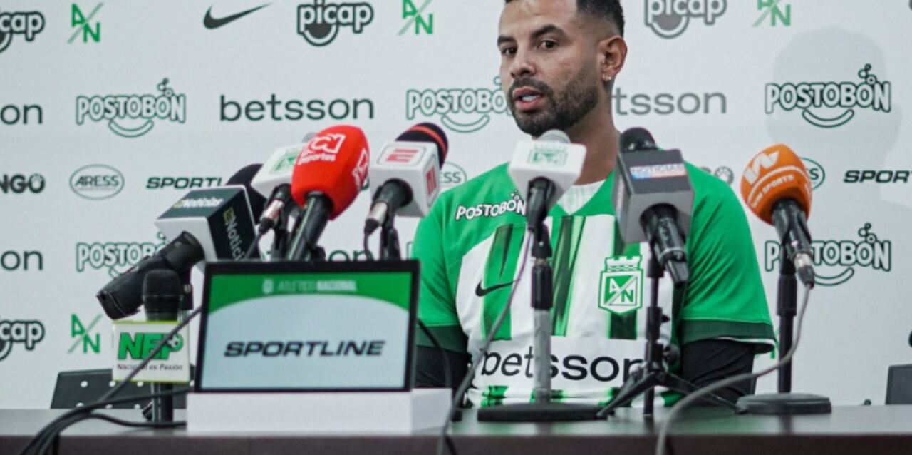 Edwin Cardona fue presentado como nuevo jugador de los verdolagas.