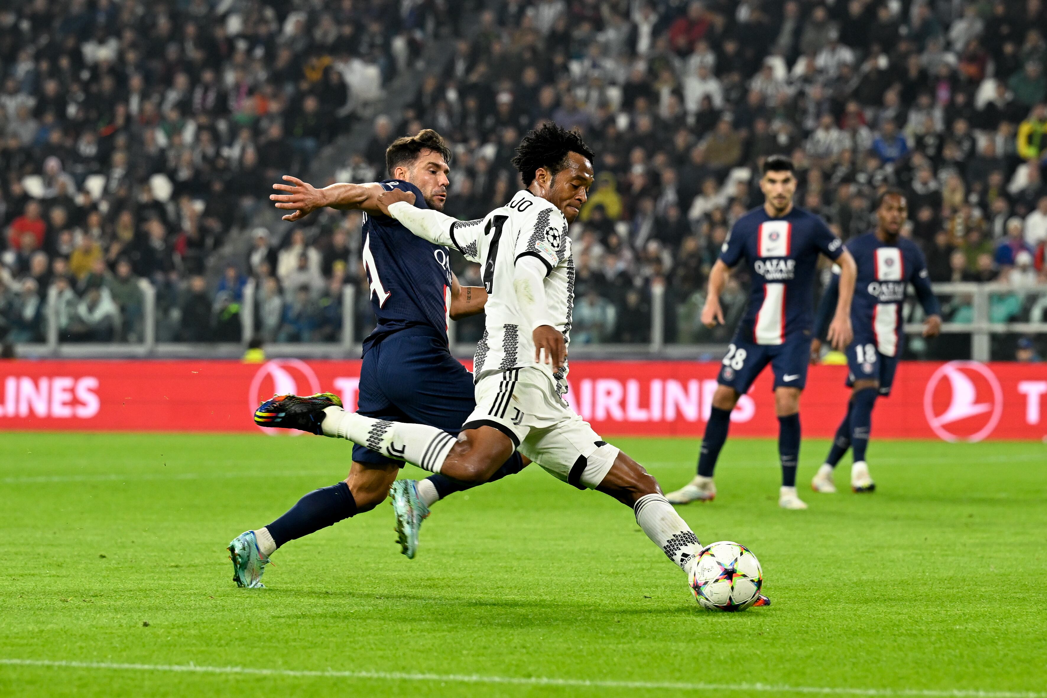 Juan Guillermo Cuadrado hizo parte de la nómina inicialista del cuadro de Turín.