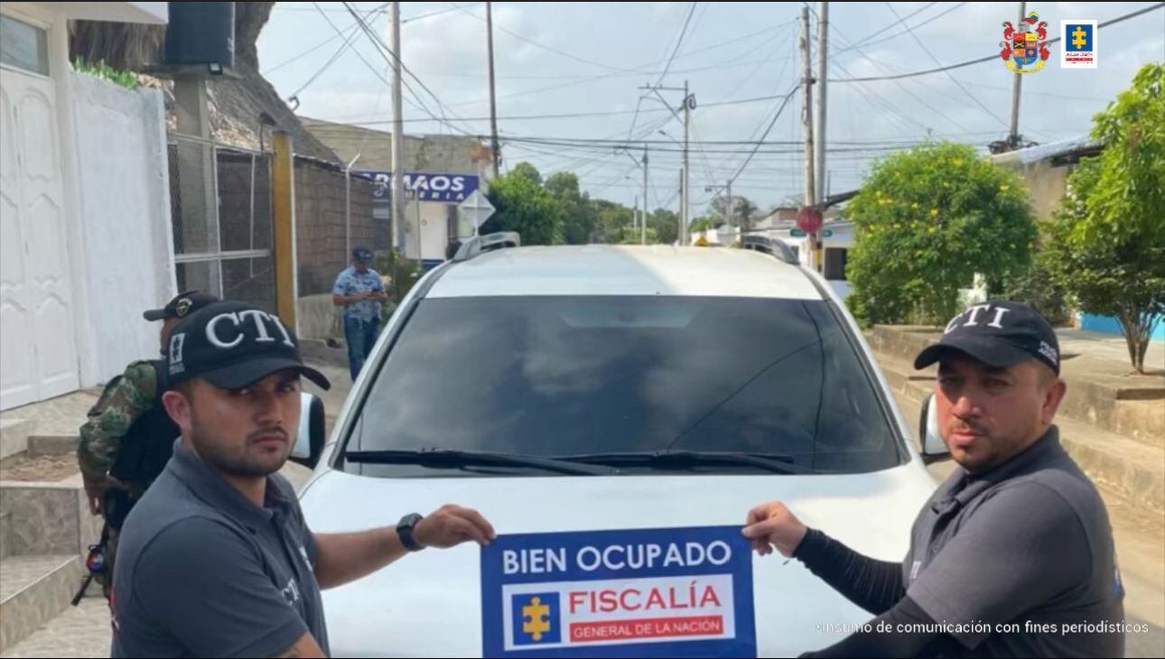 Funcionarios de la DIAN y su familia “construyeron” una empresa criminal dedicada al lavado de activos