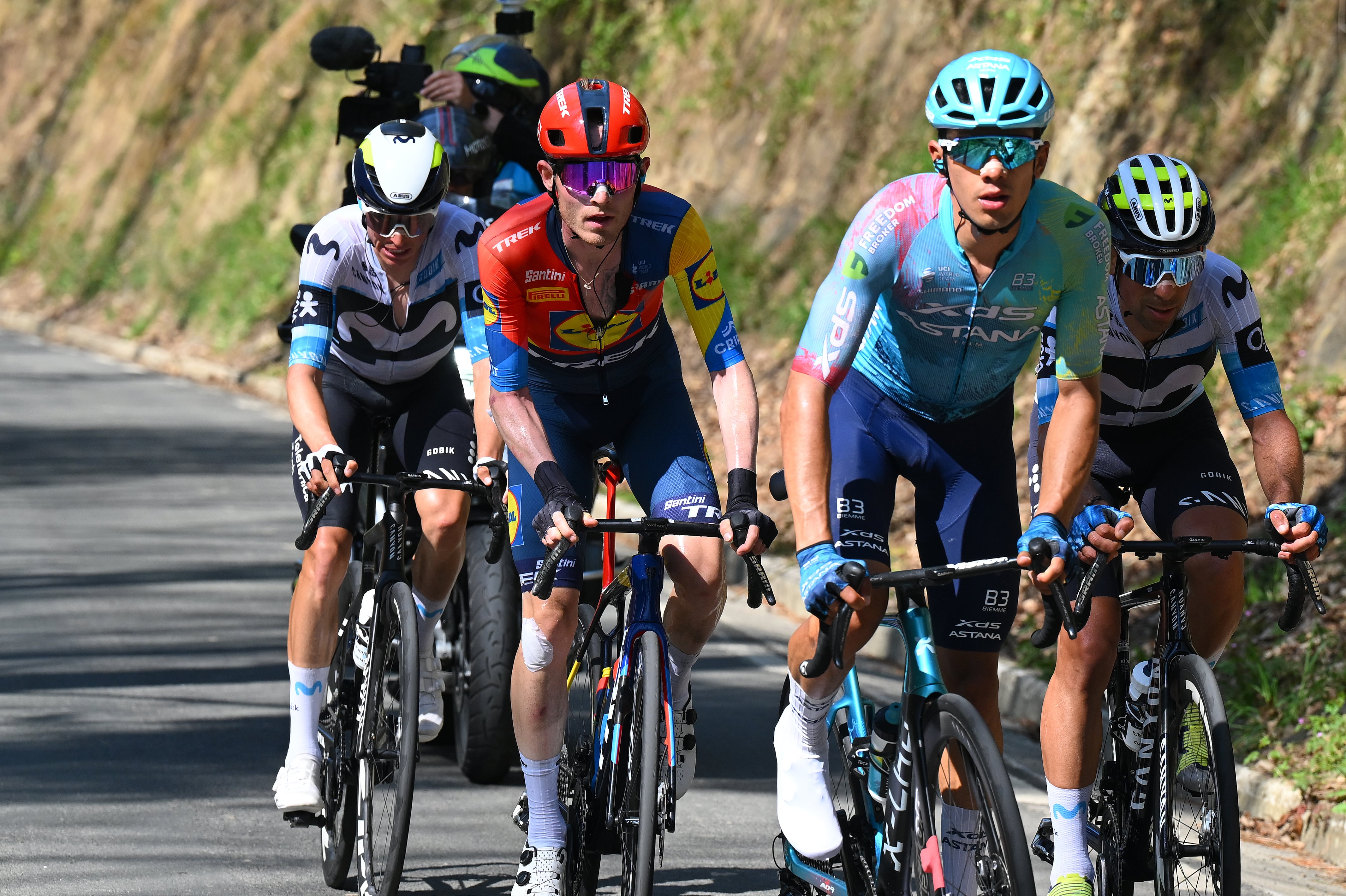 BELSAIN, SPAIN - APRIL 09: (L-R) Enric Mas of Spain and Movistar Team, Mattias Skjelmose of Denmark and Team Lidl-Trek and Harold Tejada of Colombia and Team Astana Qazaqstan compete in the breakaway during the 64th Itzulia Basque Country 2025, Stage 3 a 156.6km stage from Zarautz to Beasain / #UCIWT / on April 09, 2025 in Beasain, Spain. (Photo by Tim de Waele/Getty Images)