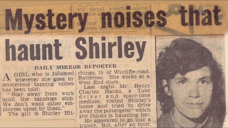 "El misterio de los ruidos que atormentan a Shirley", dice el titular del diario Daily Mirrow de 1956 con la foto de ella.