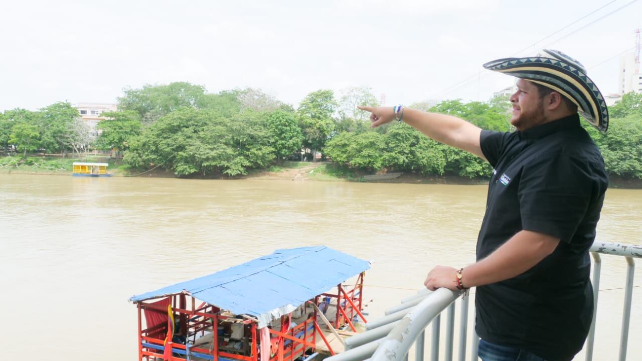 Orlando Benítez Mora, gobernador de Córdoba, anunció
una millonaria inversión para la pavimentación en concreto rígido de varios sectores urbanos y rurales de Montería.