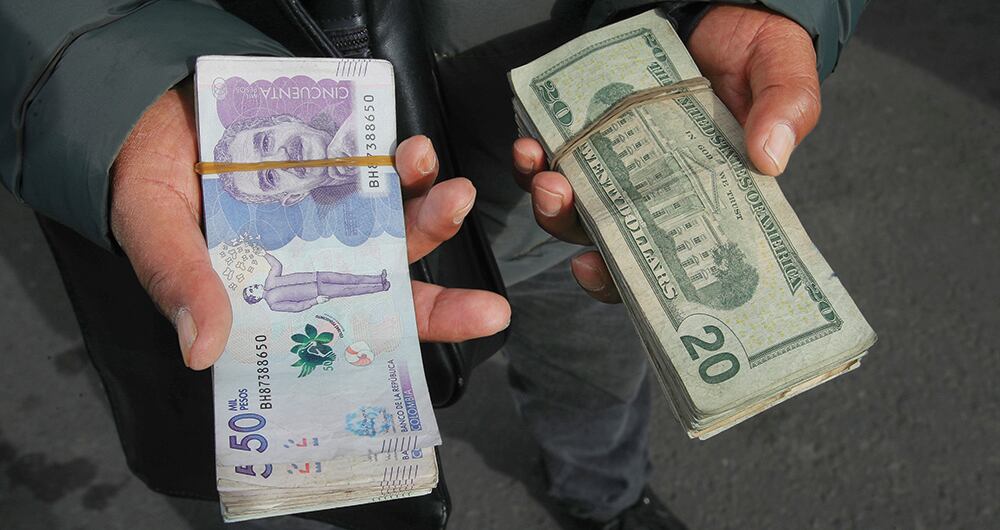 Los grupos criminales tienen dólares a su disposiciones para sus operaciones.