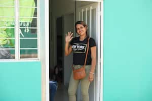 Unas 75 personas del sector de Los Girasoles, en Puerto Colombia, Atlántico, se beneficiaron de los módulos habitacionales entregados por Homecenter.