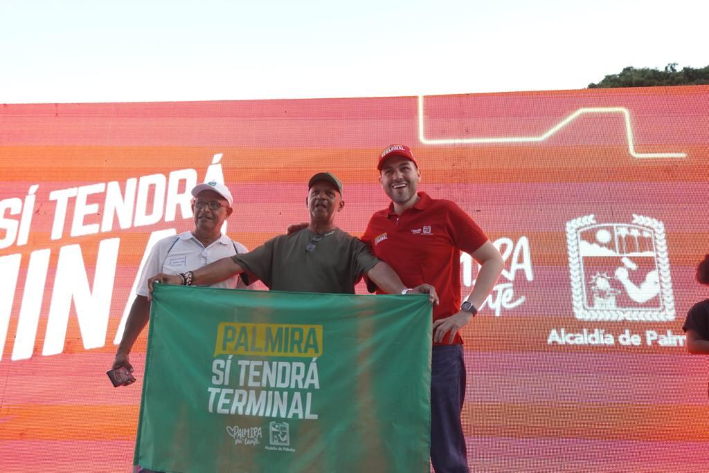 El evento del lanzamiento contó con la presencia del alcalde Óscar Escobar, el gabinete municipal de Palmira, concejales, expertos en movilidad y urbanismo, representantes del Ministerio de Transporte, Findeter, entre otros.