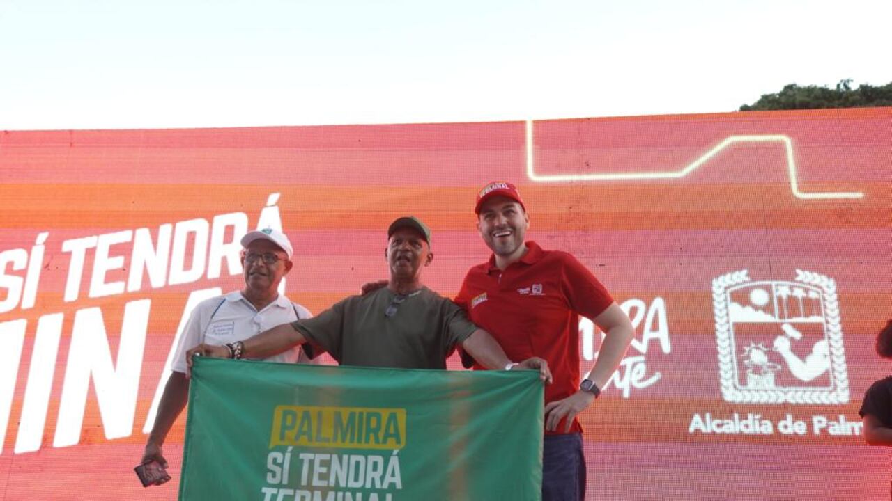 El evento del lanzamiento contó con la presencia del alcalde Óscar Escobar, el gabinete municipal de Palmira, concejales, expertos en movilidad y urbanismo, representantes del Ministerio de Transporte, Findeter, entre otros.