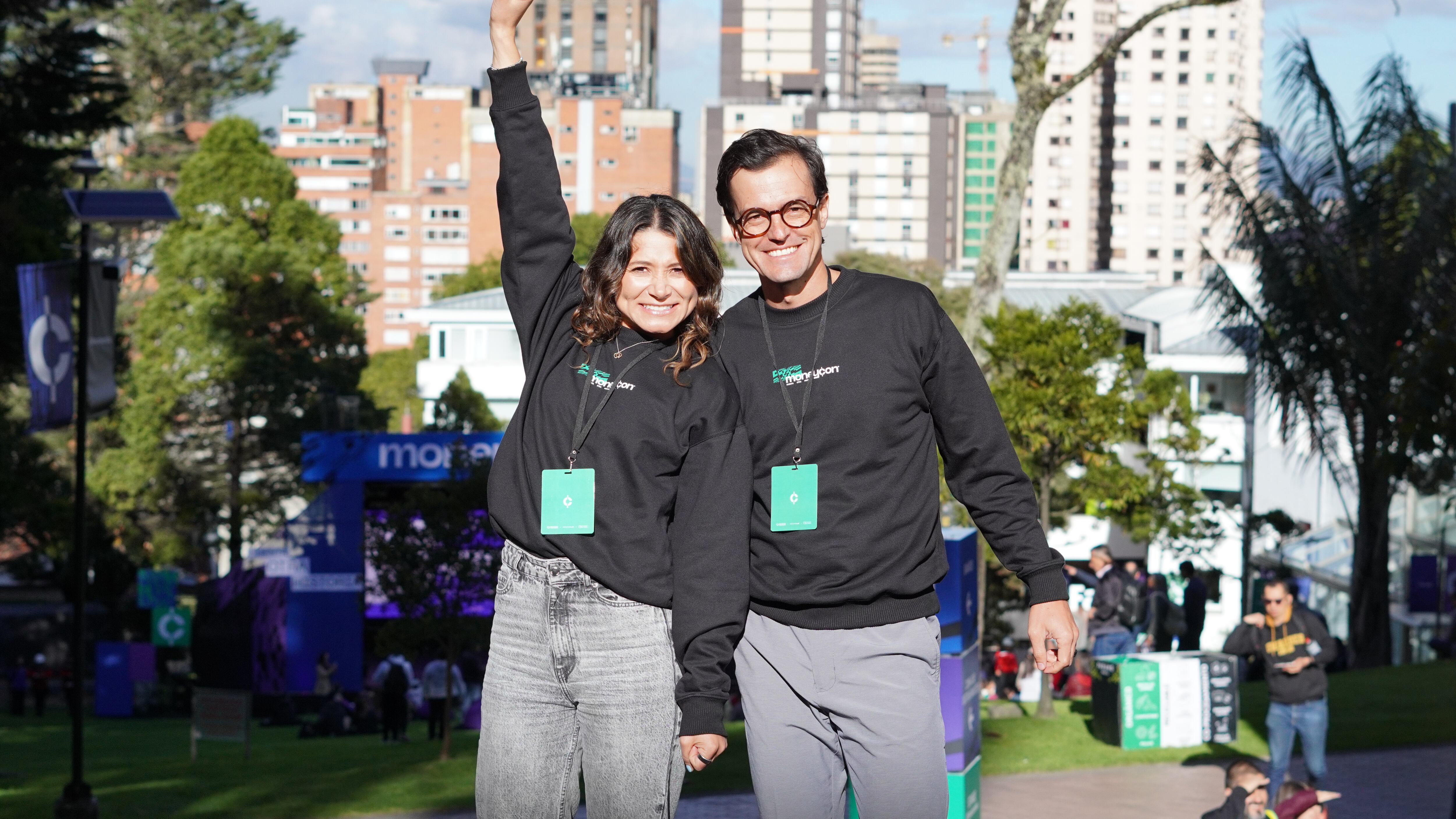 Carolina Pineda Jaramillo y Juan Pablo Zuluaga, fundadores de Mis Propias Finanzas.