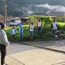 Los familiares se reúnen para tratar de obtener información de sus seres queridos