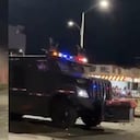 Agentes de la Unidad del Diálogo y Mantenimiento del Orden (UNDMO) controlan disturbios en Puerto Rellena, Cali.