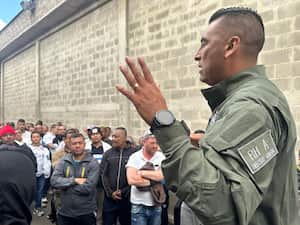 Extraditables en La Picota convirtieron un dispensador de agua en una particular caleta para celulares