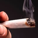 El ciudadano trato de deshacerse de la evidencia antes que la Policía pudiera arrestarlo