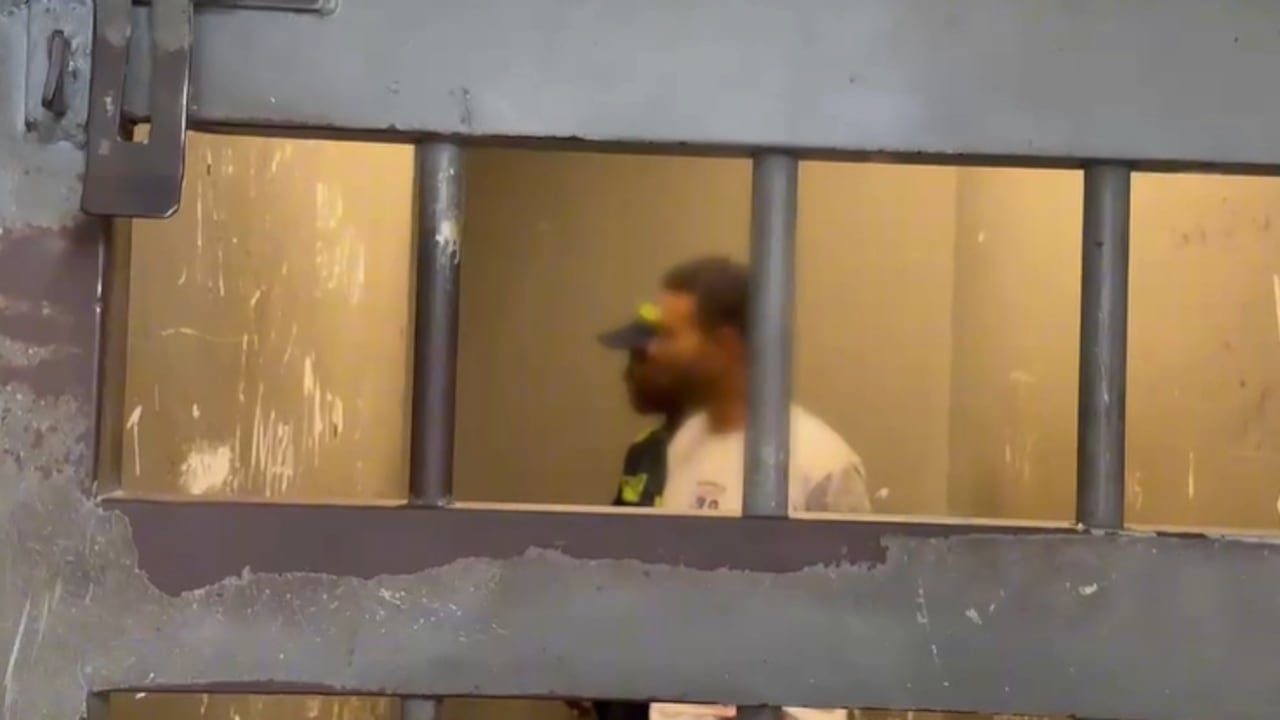 Capturan a hombre por quitarle la vida a su mascota en Medellín.