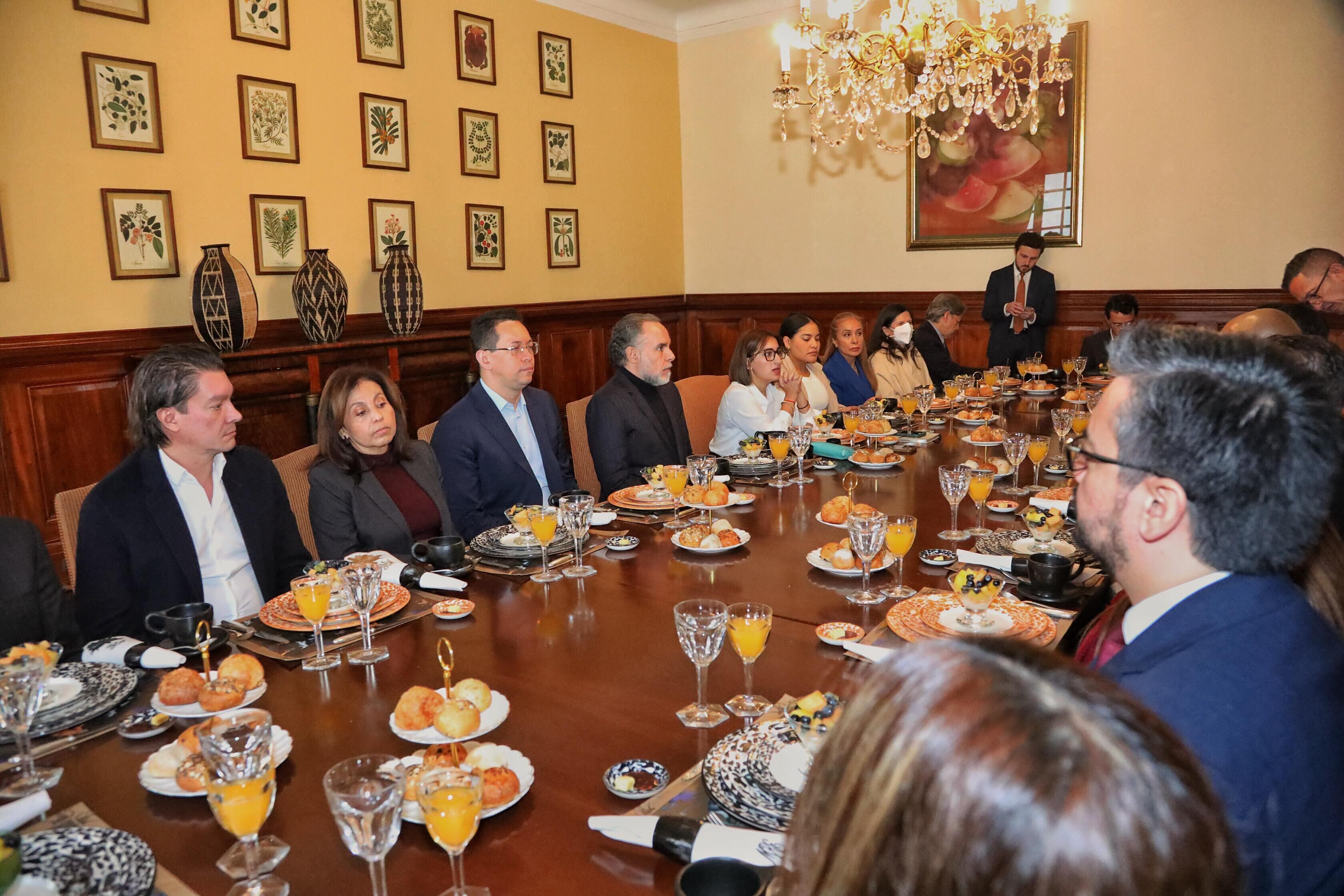 Laura Sarabia y Armando Benedetti