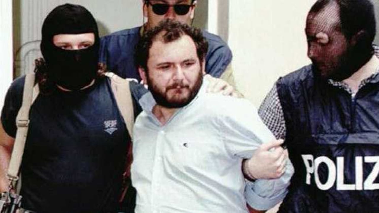El único momento es que uno puede ver a un miembro de los Catturandi es cuando arrestan a un mafioso.