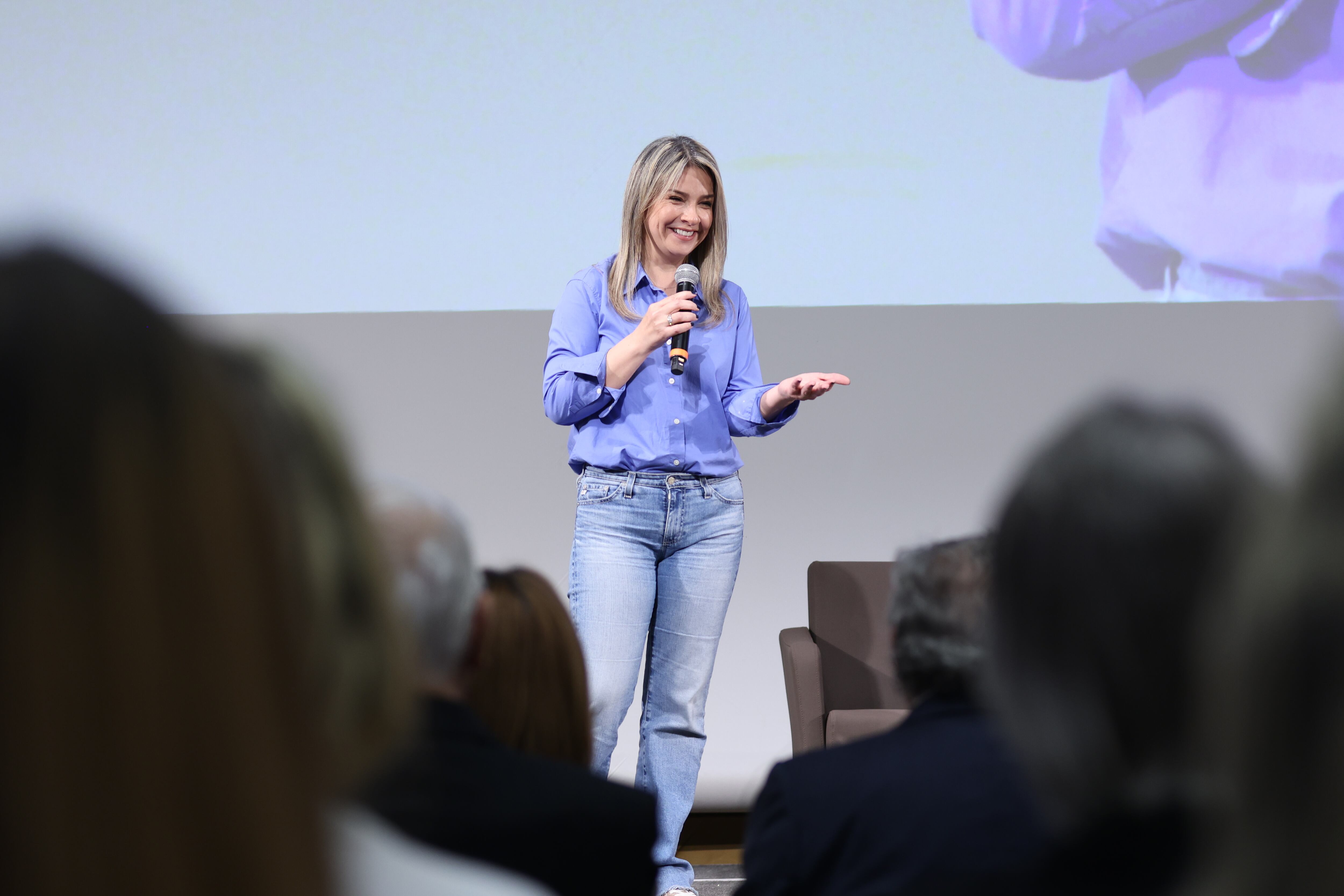 Conferencia académica periodismo y democracia