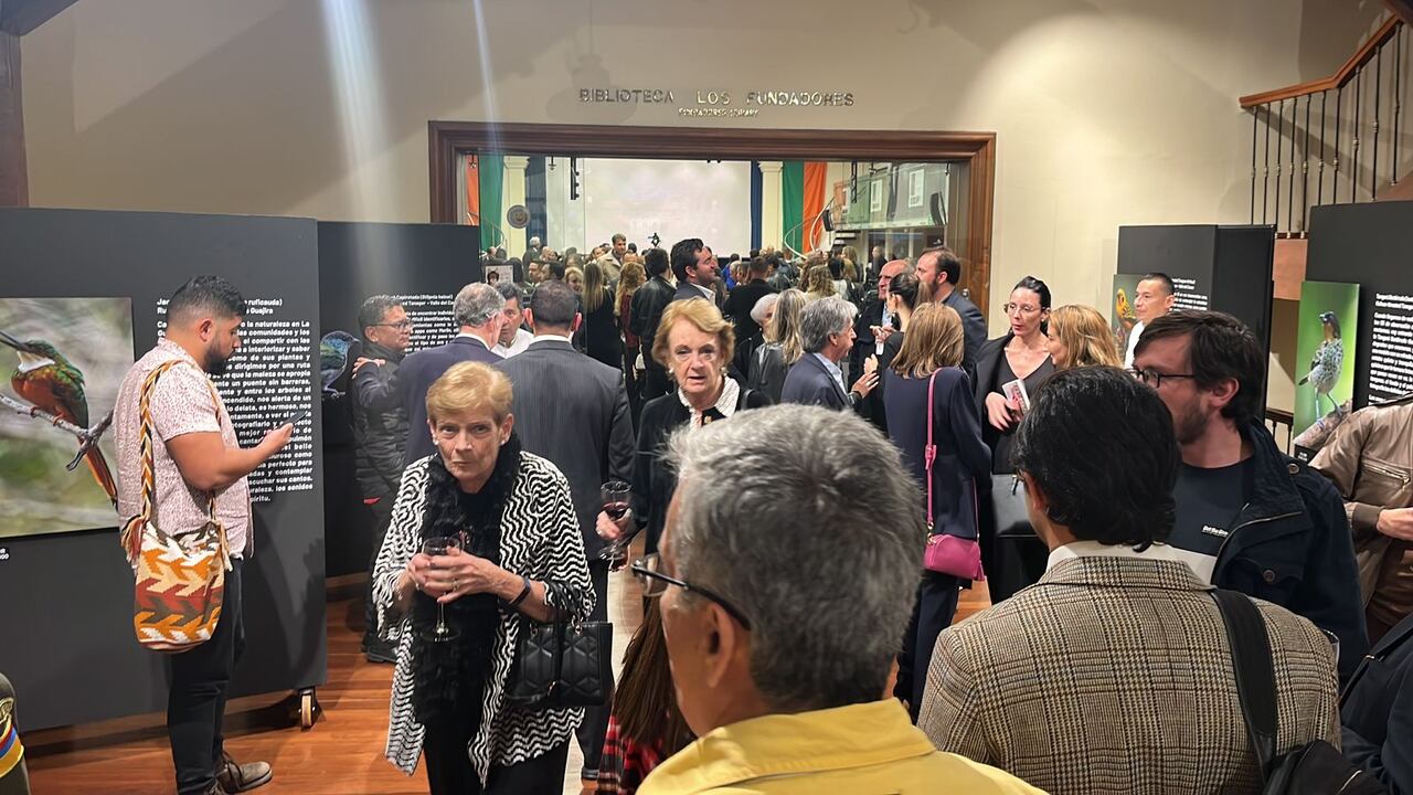 Las primeras damas revelan en el libro varias de las anécdotas.