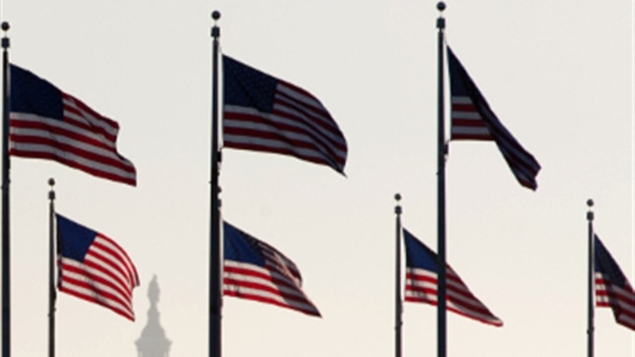 Estados Unidos continúa siendo el principal exportador de servicios del mundo y el saldo positivo de la balanza comercial aumentó durante el período examinado. Asimismo, Estados Unidos sigue siendo el principal receptor de inversiones extranjeras directas del mundo, aunque las entradas han disminuido en los dos últimos años.