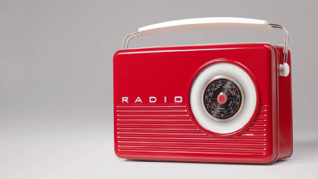 Adulto mayor murió, mientras pagaba sentencia por escuchar radio a niveles alto.