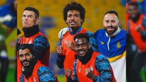 Cristiano y Ospina durante un entrenamiento del Al-Nassr