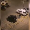 Los ladrones sacaron varios elementos de un vehículo.