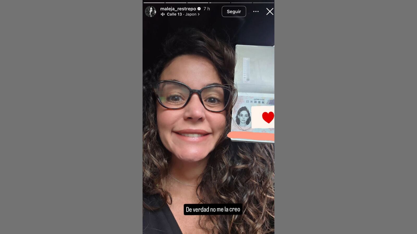 Maleja muestra a sus seguidores su  visa para poder entrar a Japón