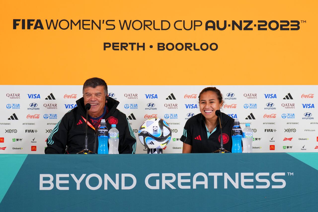 PERTH, AUSTRALIA - AUGUST 02: Nelson Abadia, Head Coach of Colombia, and Leicy Santos of Colombia speak to the media during a Colombia Press Conference at Perth Rectangular Stadium on August 02, 2023 in Perth / Boorloo, Australia. (Photo by Aitor Alcalde - FIFA/FIFA via Getty Images)