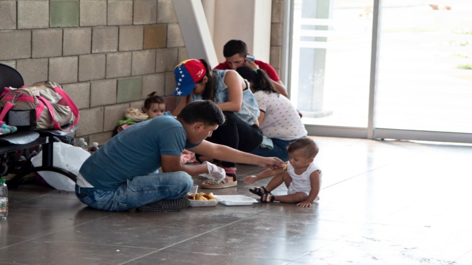 Con mucha expectativa inicia hoy el proceso de regularización del Estatuto Temporal de Protección para Migrantes Venezolanos (ETPV), una medida de regularización que brindará la oportunidad de integrar socioeconómicamente a los 1,7 millones de ciudadanos del vecino país que están radicados en Colombia.