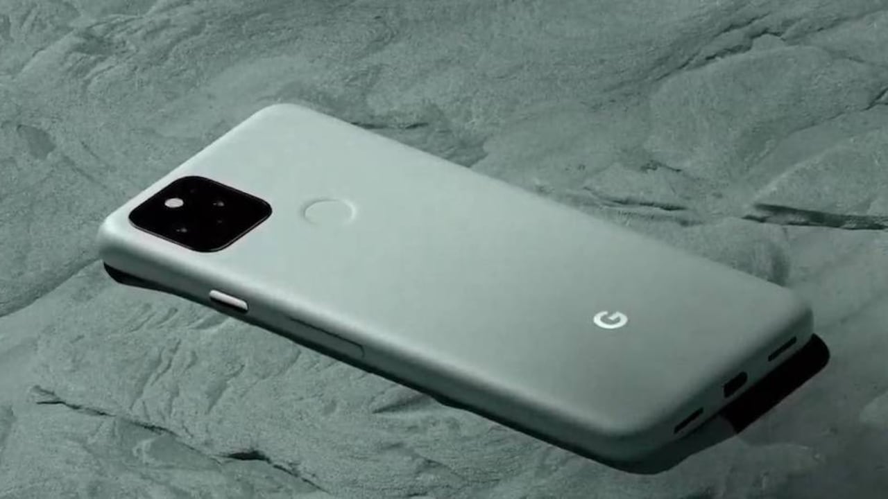 Google ha optado por un procesador de gama media alta Snapdragon 765G de Qualcomm, que ofrece soporte para la conectividad 5G, siendo así el primero de la gama en incorporarlo.