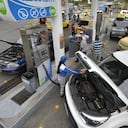 A las 8.30 am las estaciones de gas iniciaron el el suministro. Desde tempranas horas ya cientos de vehículos hacían largas filas para tanquear. Así fue en la estación de gas de Gazel ubicada sobre la calle 25 con carrera 8