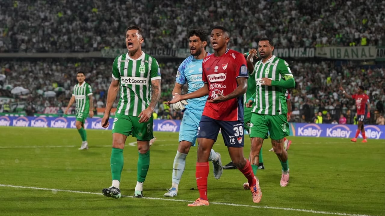 Clásico paisa entre Nacional y Medellín se vistió de verde en el Atanasio.