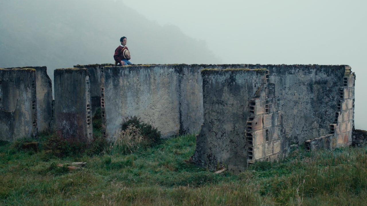 'Entre la niebla' de Augusto Sandino.